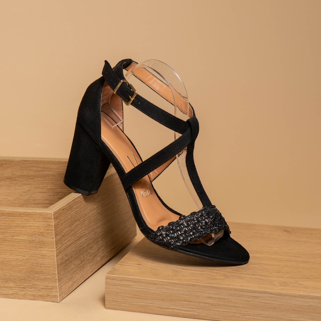 0.0018636 VIZZANO SANDALIA NEGRO ENCAJE